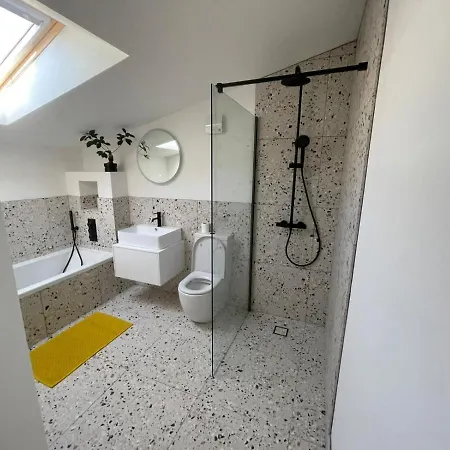 Ideal Getaway - 3 Bed Harbourside Bristol