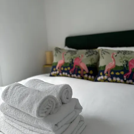 Holiday home Ideal Getaway - 3 Bed Harbourside