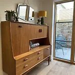 Ideal Getaway - 3 Bed Harbourside ブリストル