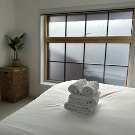 Ideal Getaway - 3 Bed Harbourside * Bristol