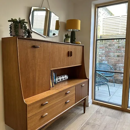 Ideal Getaway - 3 Bed Harbourside Bristol